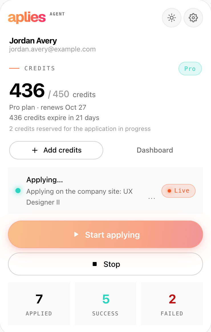 The Aplies Agent popup applying on a company website: “Applying on the company site: UX Designer II”, with 2 credits reserved.